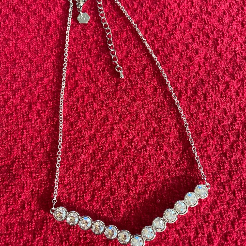 Swarovski Silver Necklace with Elegant Pearl Design